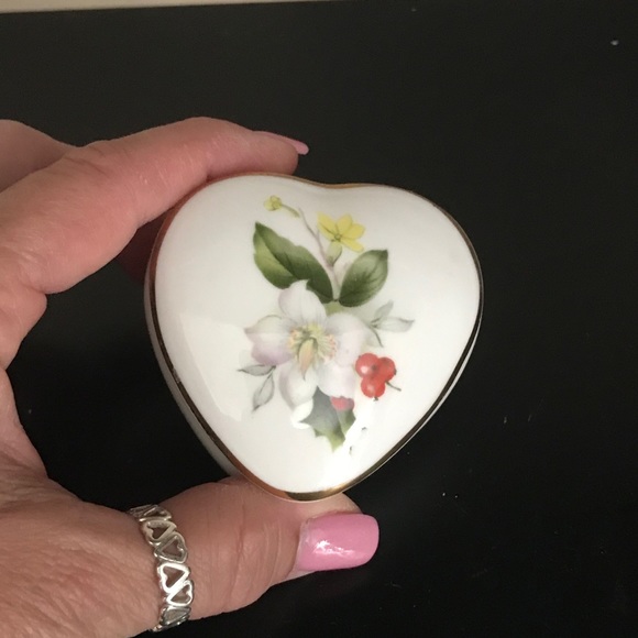 Hammersley England Fine Bone China Heart Trinket Box - Picture 6 of 8